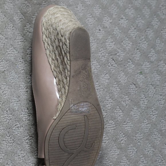 Dexflex Comfort Size 11 Nude Patent 3.5" Wedge Espadrille Heels - Picture 6 of 7
